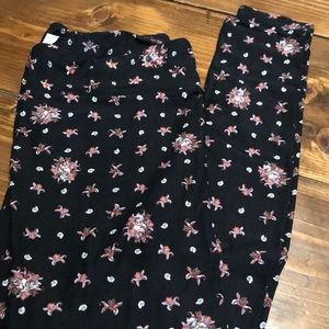 LuLaRoe Villain TC Leggings